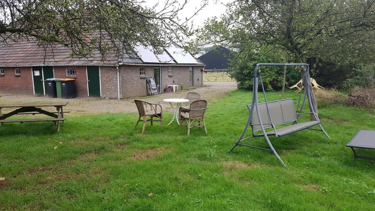 Apartamento Logeerruimte In Gerenoveerde Boerderij In Wachtum Exterior foto