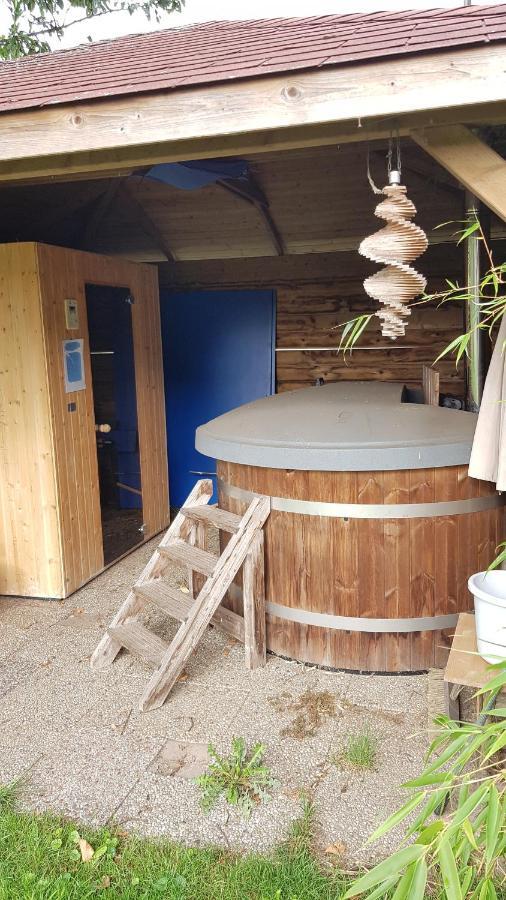 Apartamento Logeerruimte In Gerenoveerde Boerderij In Wachtum Exterior foto