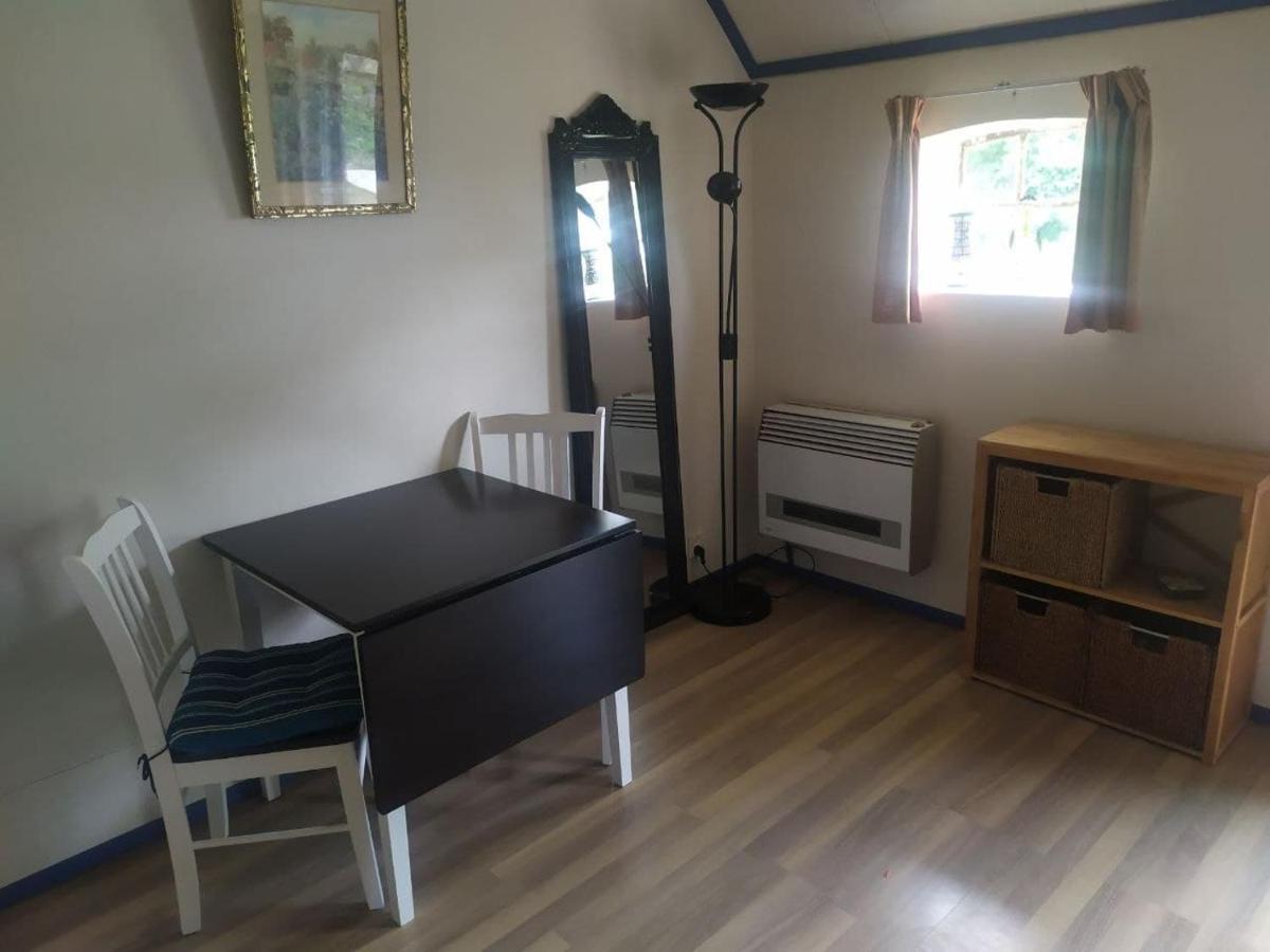 Apartamento Logeerruimte In Gerenoveerde Boerderij In Wachtum Exterior foto